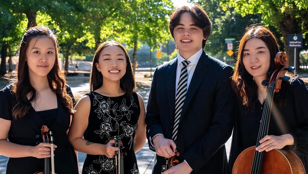 Meet the UBC School of Music's quartet-in-residence, the Somerset String Quartet!

Don't miss their performance in March, as part of the Inspired at the Chan concert series.

Read more: bit.ly/3Ykow1k

<a href="/ubc/">University of British Columbia</a> <a href="/UBCArtsCulture/">Arts&CultureDistrict</a> <a href="/UBC_Arts/">UBC Faculty of Arts</a> <a href="/ChanCentre/">Chan Centre for the Performing Arts</a>

📸 Felix Rowe