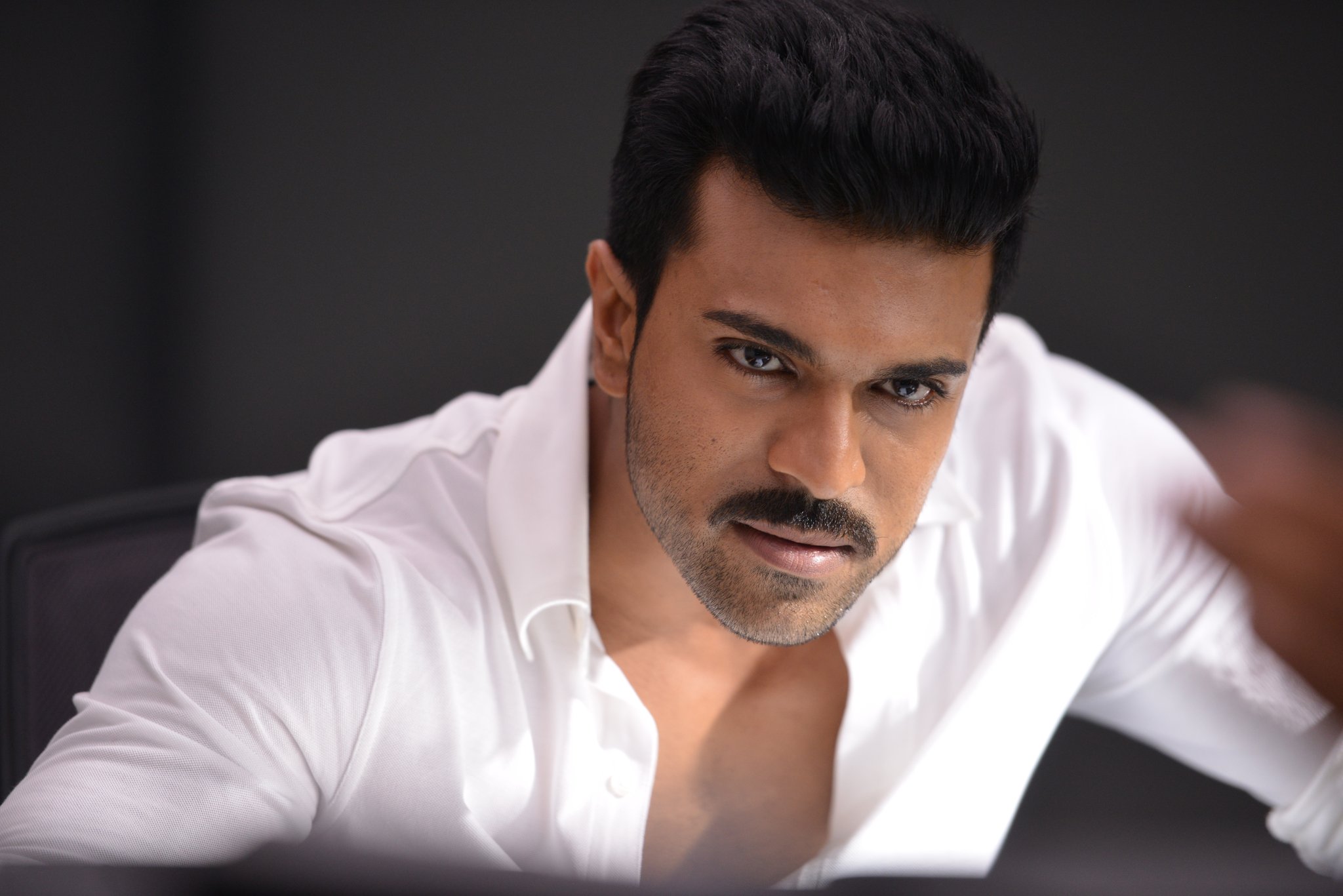 Ram Charan Wraps Up Dhruva's Latest Schedule, Snippets From Shoot & Airport  Spotting - Filmibeat