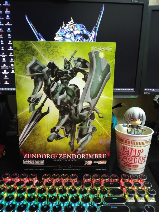 #MODEROID ツェンドルグ・ツェンドリンブル届きました！なんかパッケージが気持ち大きい！さすが大柄な人馬騎士だけは