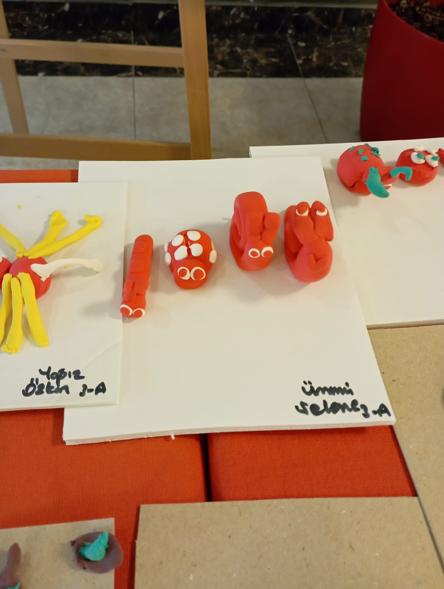 İlkokul öğrencilerimizin hazırladığı “boyutlu tasarım” sergimizi lobimizde sanatseverlerle  buluşturduk. <a href="/DogaOkullari/">Doğa Koleji</a> <a href="/suleymancalis33/">Süleyman Çalış</a> <a href="/hande_kilic_/">Hande Kılıç</a> <a href="/EnisEryaman/">Enis Eryaman</a> <a href="/ozdemirsrd/">SERDAR ÖZDEMİR</a>