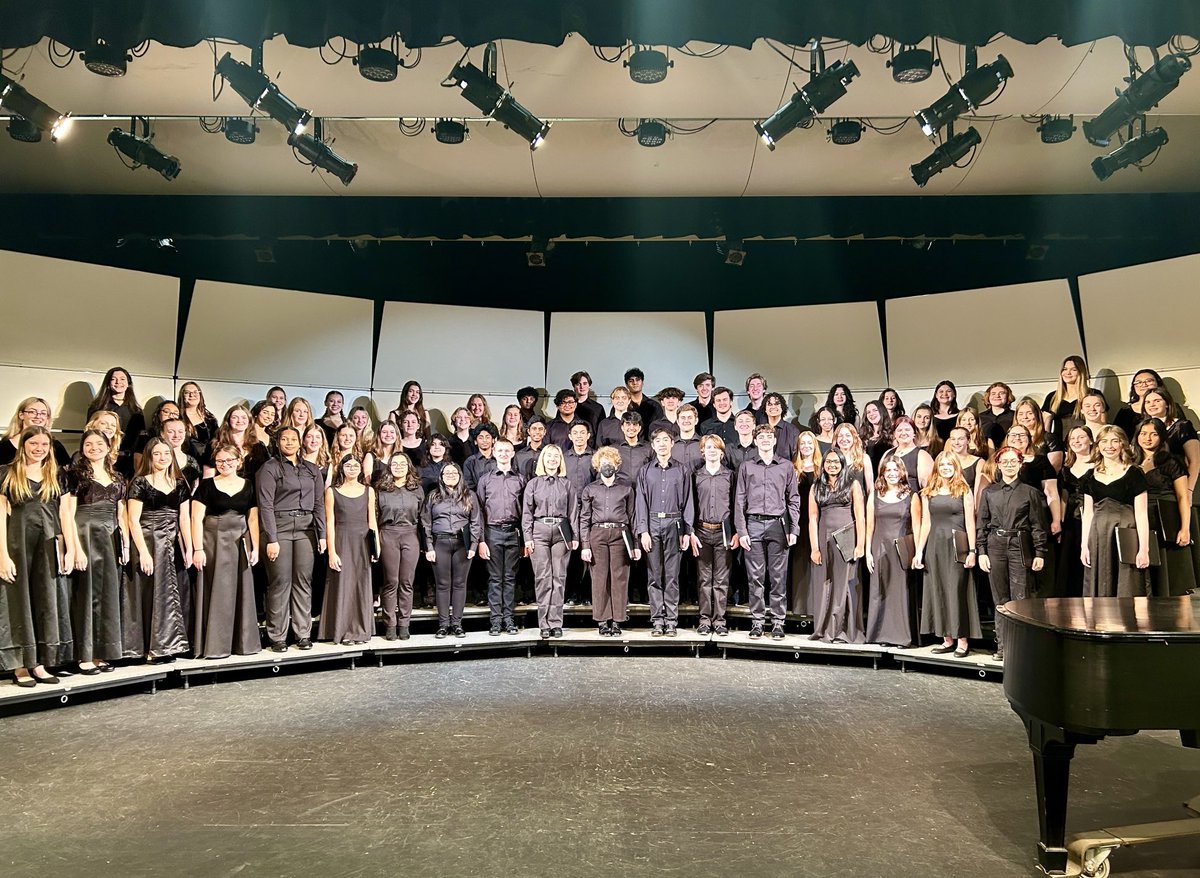 DEHS_Choir's tweet photo. We are excited to perform in tonight’s Winter Concert! https://t.co/8xQtLu40Jn