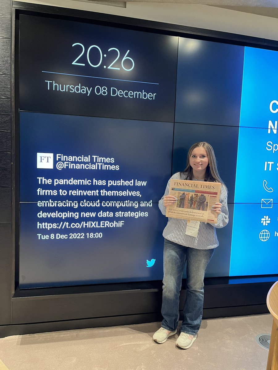 An amazing night at the <a href="/FT/">Financial Times</a> News School Graduation last night with Katelyn!! <a href="/AbbeyCommColl/">Abbey Comm College</a> <a href="/robbeorn/">Robbie Meredith</a> <a href="/gordonlyons1/">Gordon Lyons MLA</a> <a href="/eastantrimmp/">Sammy Wilson MP 🇺🇦🇬🇧</a> <a href="/stewartcdickson/">Stewart Dickson CF MLA 🇺🇦</a> <a href="/EmmaVardyTV/">Emma Vardy</a>