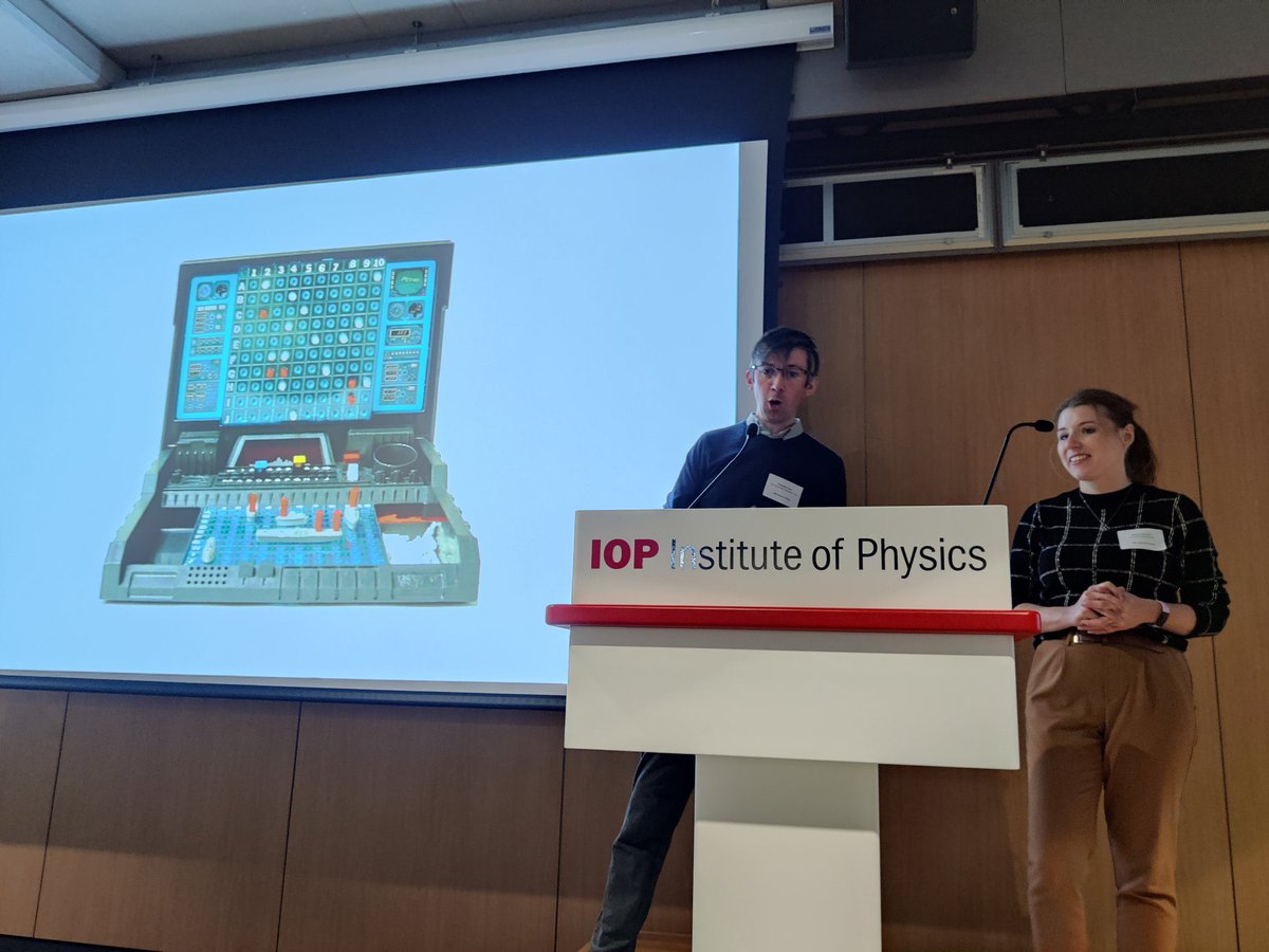 Proton_Research's tweet photo. We’re please to be down in London @IOPMED for the ´Ultra-high dose rate: Transforming Radiotherapy in a FLASH?’ meeting. @BethRothwell3 and Mat Lowe starting the day off with a fantastic introduction to FLASH… https://t.co/7Tjmir6MGl