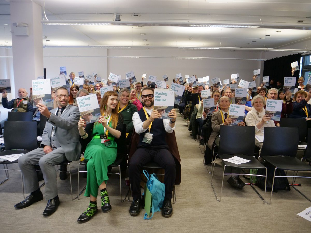 A huge thank you to the 100+ individuals and organisations who attended our AGM last week and made it such a special event. A real pleasure to be back seeing everyone in person and celebrating what an amazing voluntary sector we have in Hastings &amp; St Leonards! 

#hvaagm2022