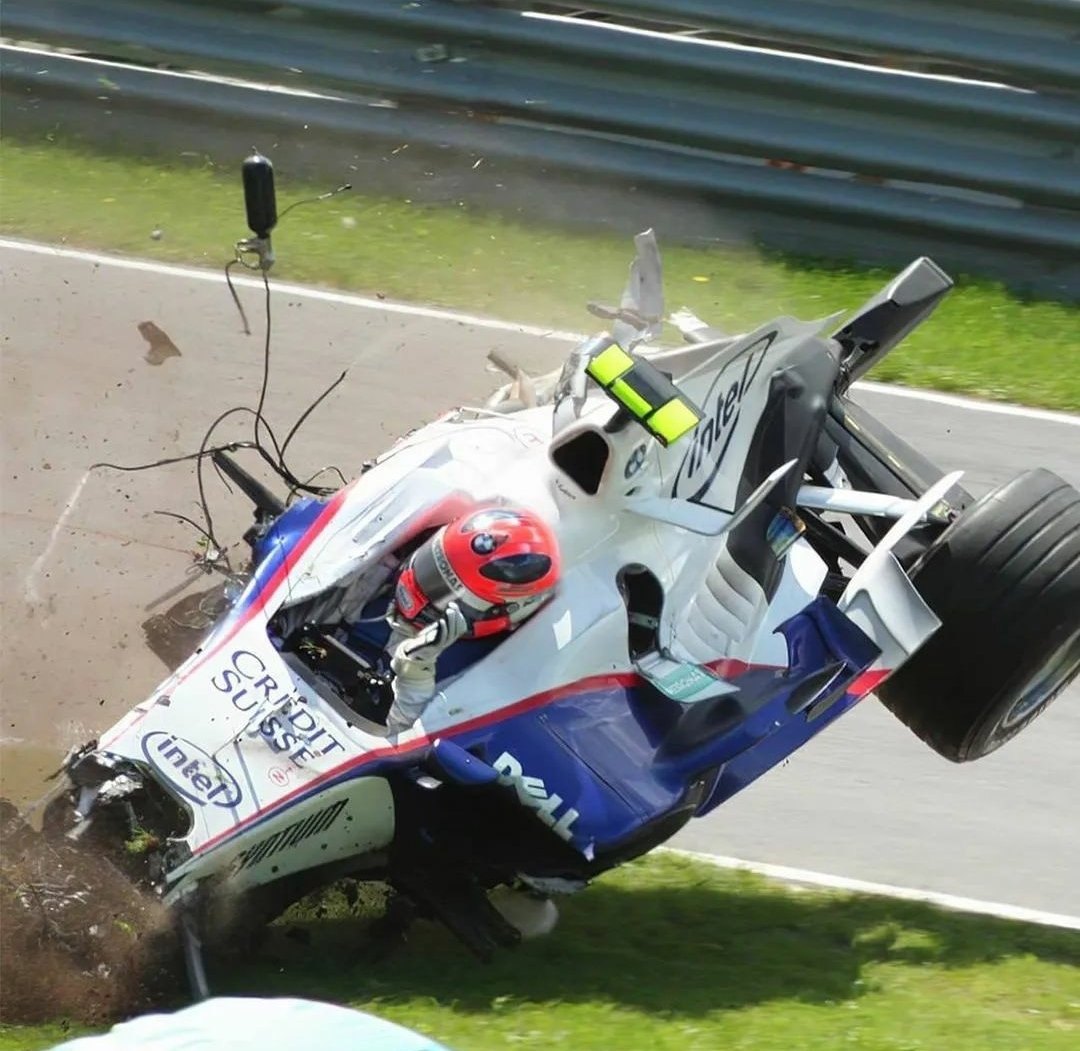 F1inthe2010s1's tweet photo. 2007🇨🇦
Robert Kubica's huge shunt in 2007, but he managedd to win there in 2008. 😍😢 https://t.co/1IcUNJRxgc