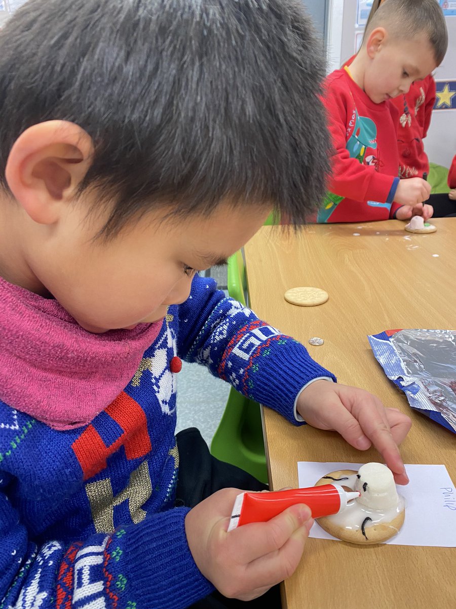 firsprimarysale's tweet image. #Y1Apple Our snowmen are melting... ☃️