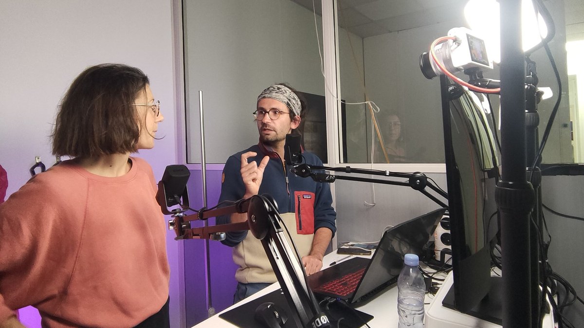 [SAVE THE DATE]
👋 On est de retour le 15 décembre à 18h30 sur #Twich avec <a href="/BouletPoint/">Pauline Boulet</a> pour notre #stream mensuel de débrief de l’actu #montagne 
➡️ Cela se passe toujours sur la chaîne @cherch_montagne : twitch.tv/chercheures_de…
🎒 Venez nombreux-ses, ça va clipper un max !