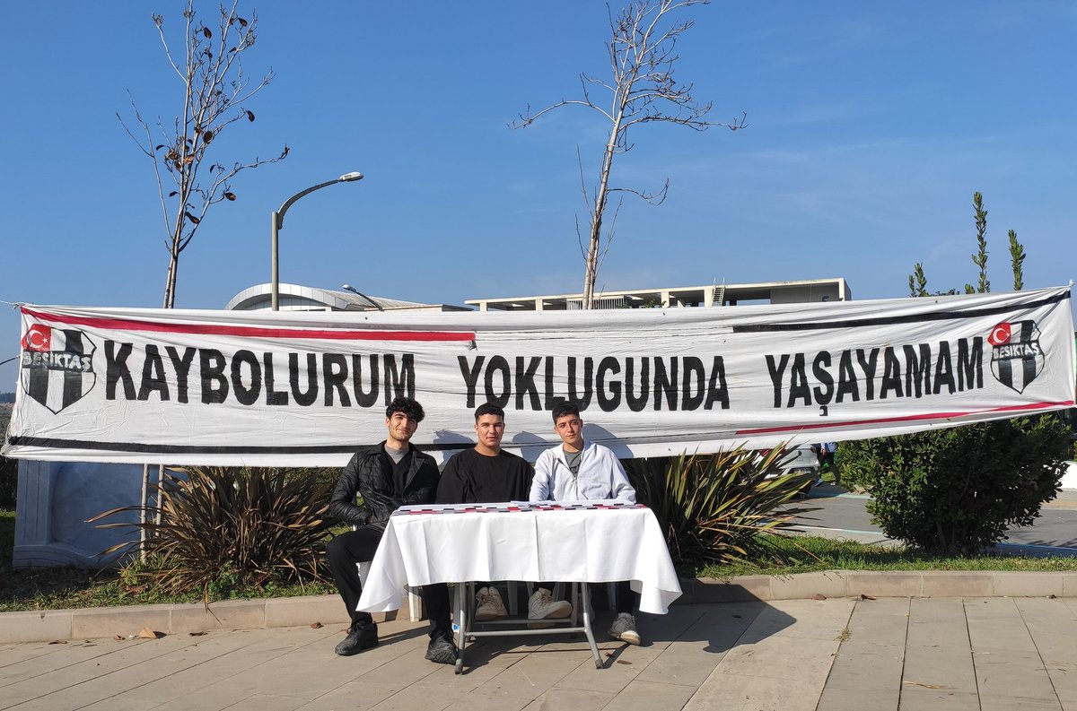 Standımızın son gününde OKÜ Kütüphane önünde hepinizi bekliyoruz.