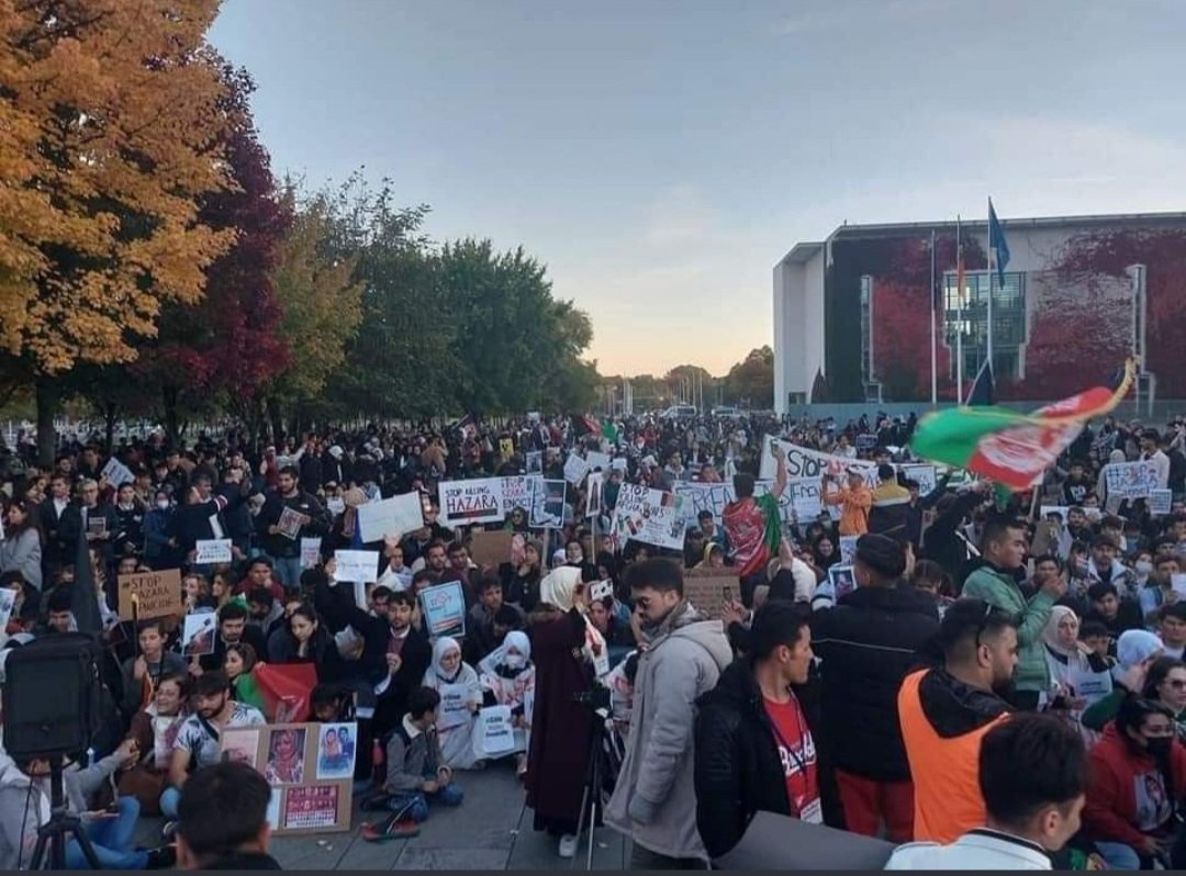 daichopanazmo's tweet photo. Dear twitter users;
Today 9 December is the @UN Genocide Prevention Day, a Commemoration of the Victims of the Crime of Genocide.
Whoever talks about the crimes of genocide on twitter Today, you will see me coming to your page to talk about Hazara genocide.
#StopHazaraGenocide https://t.co/myYnkj8Vkr