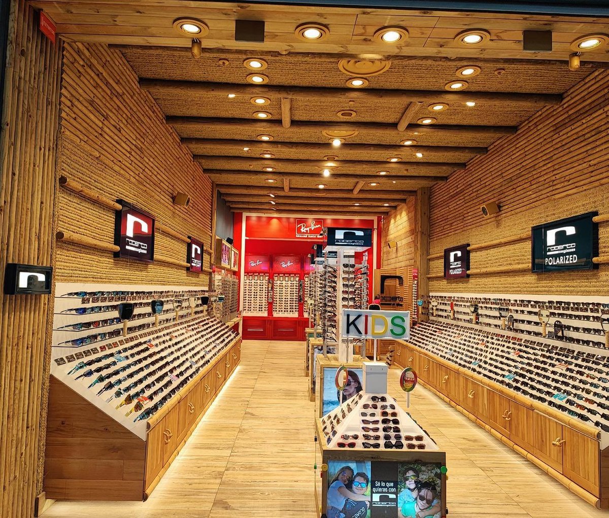 ¡NUEVA APERTURA!

ROBERTO MARTÍN
CC LA CAÑADA

<a href="/GafasRoberto/">Roberto Sunglasses</a> <a href="/RobertoMartin_/">Roberto Martin Gafas</a> <a href="/cc_lacanada/">La Cañada Shopping</a>