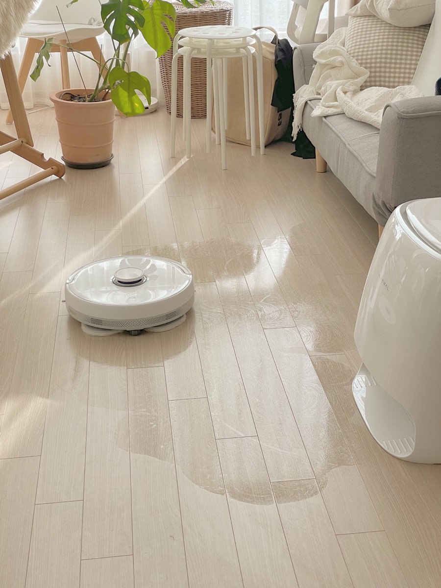 NarwalRobotics's tweet photo. Narwal's best days start with shiny floors.

#narwalrobot #narwalfreo #smarthome #selfclean

📷@joeum_log https://t.co/1i3X9F55bG
