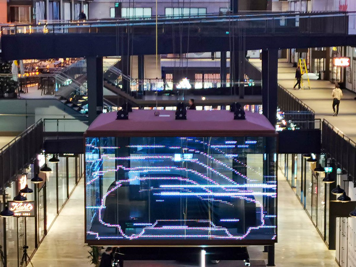 nineelmsorg's tweet photo. Inside #batterseapowerstation you can visit Sound of Serenity, Genesis Motor pop-up experience until 14 January. Yes, it's big enough to drive cars into...

#nineelms #london
#batterseapowerstation
#battersea
#nineelmsneighbourhood
#nineelmsarchitects
#wilkinsoneyre https://t.co/h7R2OElm4l