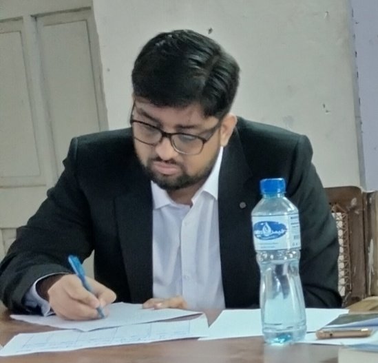 MianNairab's tweet photo. From Young Leader's Conference '13 to Judging Law Moot Competition '22

Meanwhile lost that smile 😁 https://t.co/jJ45fvdya7