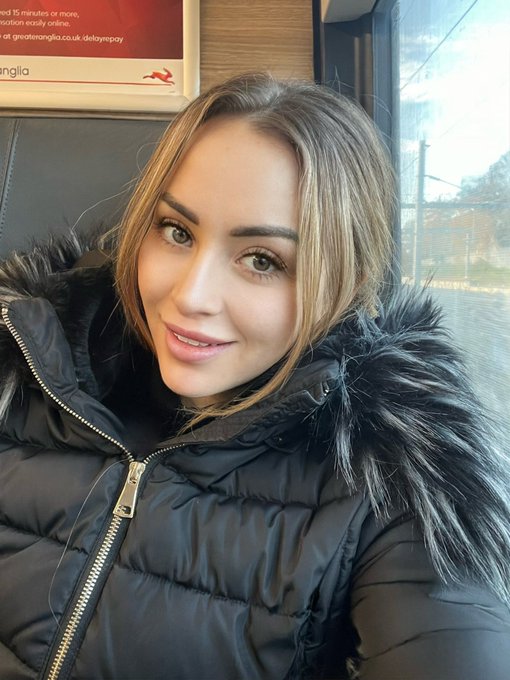 Blood test done, now on my way to celebrate a late birthday treat 🥰  Will get ready at the hotel as I<a href="/tag/dnd"class="tags"><span>#dnd</span></a><a href="/tag/dungeonsanddragonsmovie"class="tags"><span>#dungeonsanddragonsmovie</span></a><a href="/tag/dungeonanddrag"class="tags"><span>#dungeonanddrag</span></a>