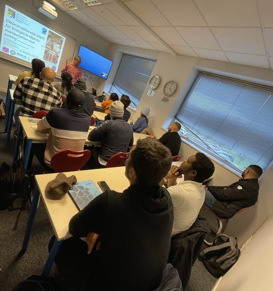 When a research collaborator is also passionate in sharing his expertise with students ☺️🙏 … Such a chance for you ISIFC international master students !! And for me to get with you Muhamad Ramdzan Buyong a so nice promising and kind collaboration around DEP for a long time 🤗