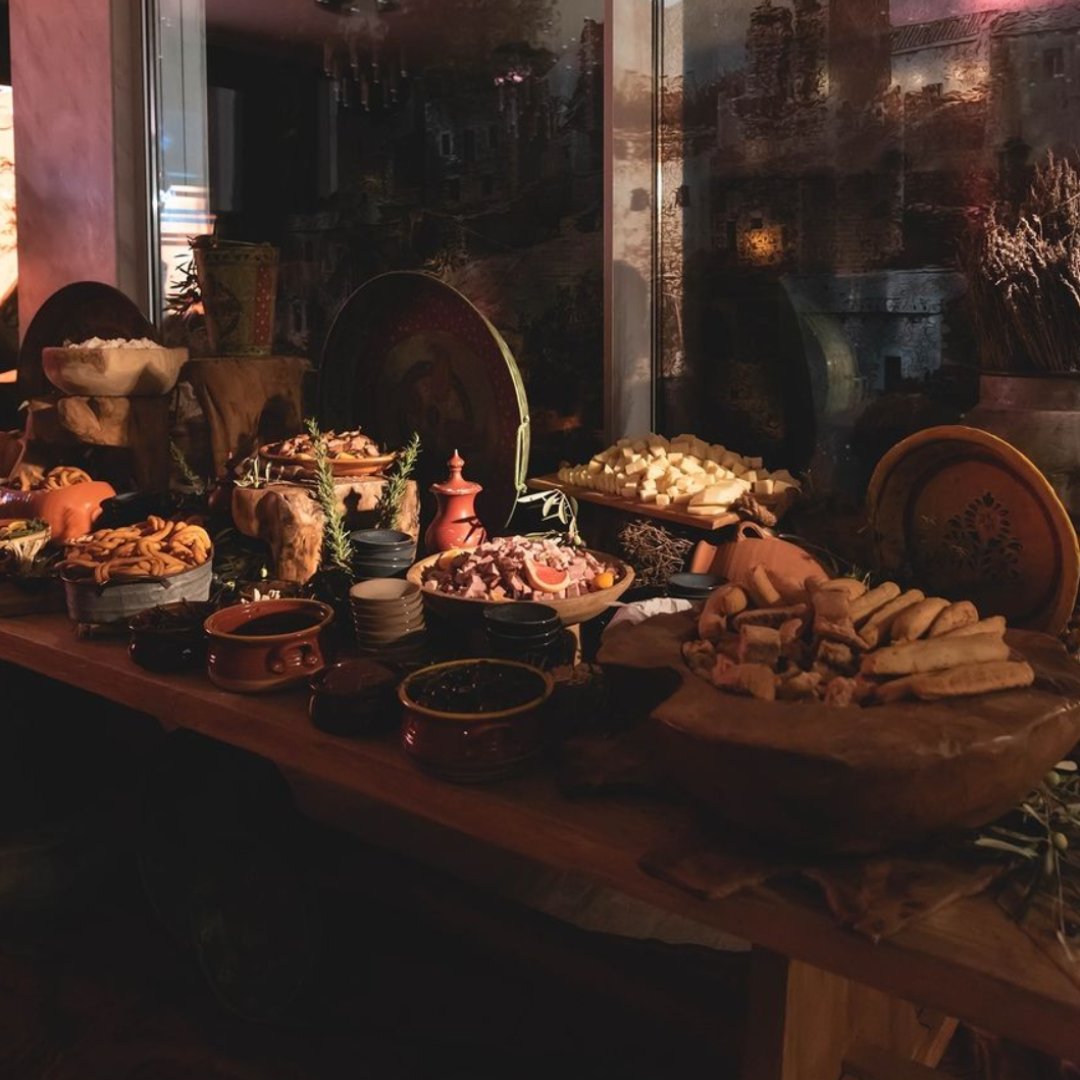 KiplingEvents's tweet photo. Congratulations to our amazing partners that celebrate 25 years in the field of #gastronomy and #catering.👏👏
Photos Reposted from Δειπνοσοφιστήριον Catering at Ωδείον Αθηνών - Athens Conservatoire https://t.co/DfaWM5Jzg6