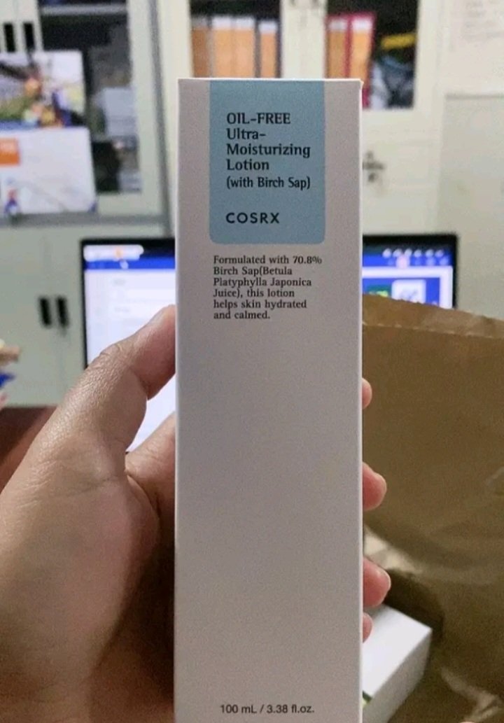 zeefttt's tweet photo. Moisturizer dari brand Korea COSRX yang super duper enakeun, really recomended🥰👍 https://t.co/fO2fu0M5Su https://t.co/j9OKwuB3kR