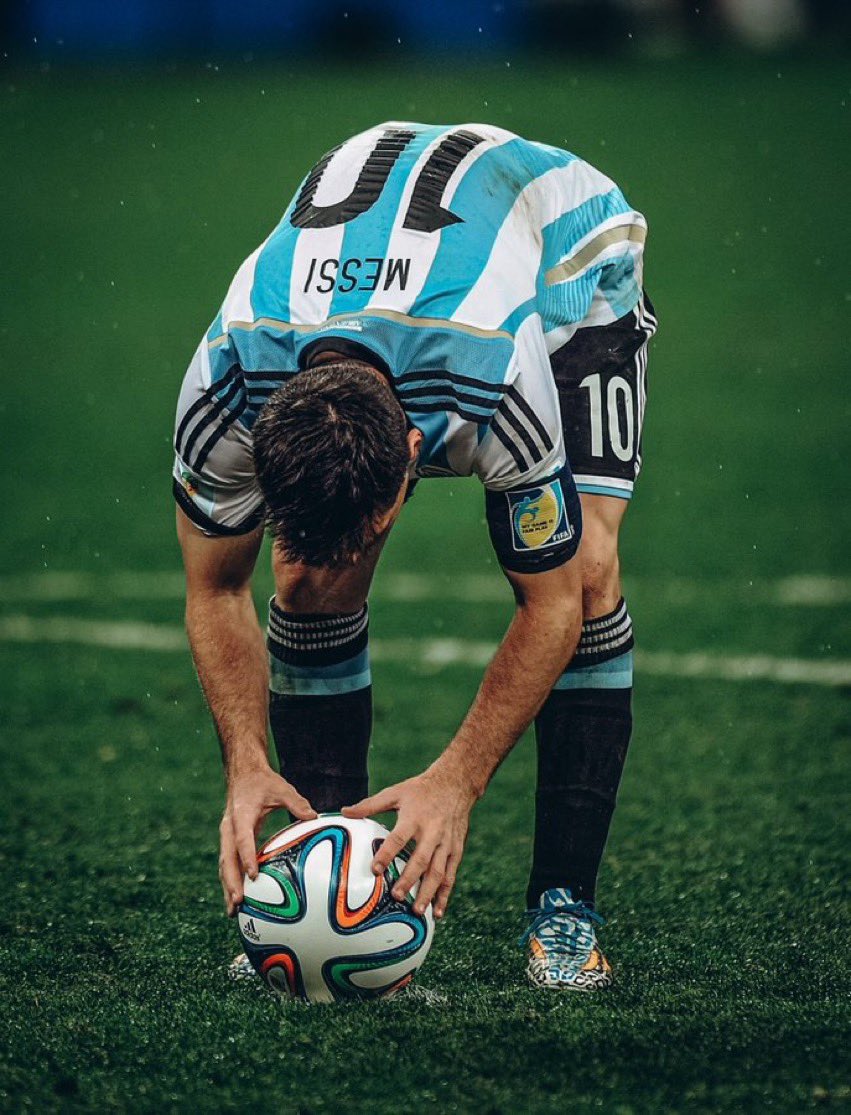 You're invited to watch the GOAT play tonight. ❤️