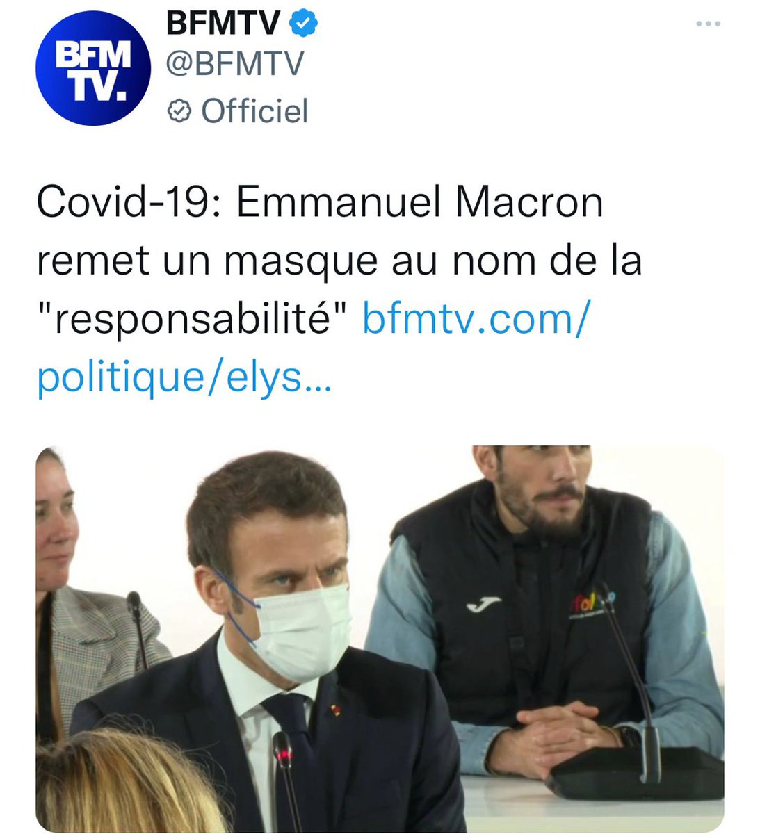 AlexQ51430's tweet photo. Photos prises le même jour...
Oh c'est drôle de voir le Ministre de la santé sans masque dans un espace si clos....
#MacronVirus
#KlausSchwabVirus
#DavosVirus
#BidenVirus
#BillGateVirus
#VanderleyenVirus
#DraghiVirus
#ObamaVirus
#BillClintonVirus
#BraunVirus
#AlticeVirus https://t.co/ZDkj0dFvPK