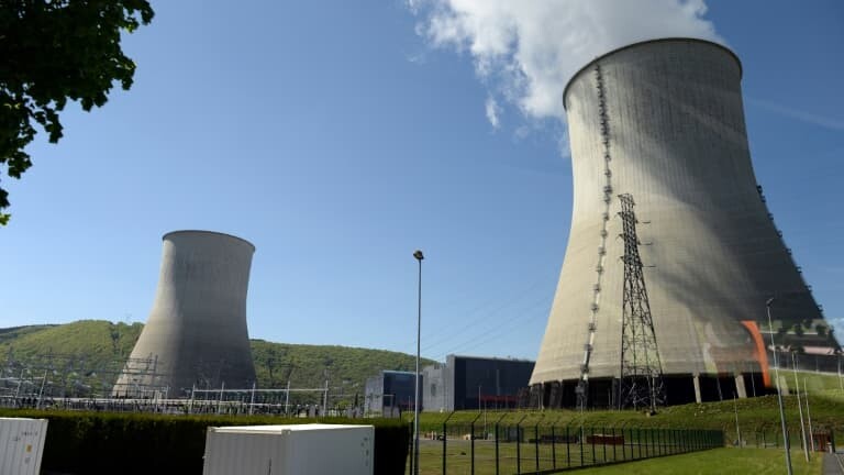 BFMTV's tweet photo. Nucléaire: 18 réacteurs encore à l'arrêt avant un refroidissement des températures ce week-end
https://t.co/FjvDROCTBm https://t.co/rERgcGYeZ7