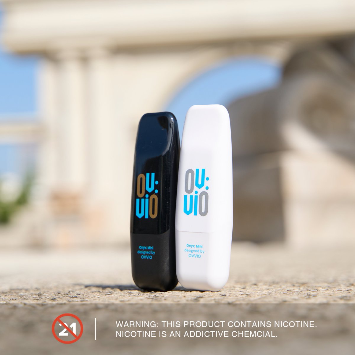 ovvio_world's tweet photo. Creamy coconut milk, blended with a hint of sea salt . #ONYXMINi Summer Coconut Milk flavour reminds you the lazy afternoons of the beach. A savory and lovely flavour.😋
·
WARNING: This device contains nicotine, nicotine is an addictive chemical.
·
#OVVIO #uniquevapeflavors https://t.co/7A0M2NdbOF