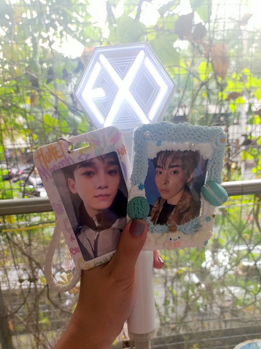 yownieque's tweet photo. 5 years ago I was here in Araneta to attend my first ever concert. #BetweenUsInManila
Fast forward this year I'm here to attend my 10th fanmeeting/concert. Ready to see #XIUCHEN at #BeYou2inManila https://t.co/ShErwtPboW
