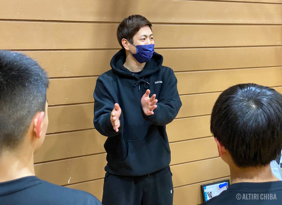 先日、#アルティーリ千葉 U15の練習に #藤本巧太 選手が参加し