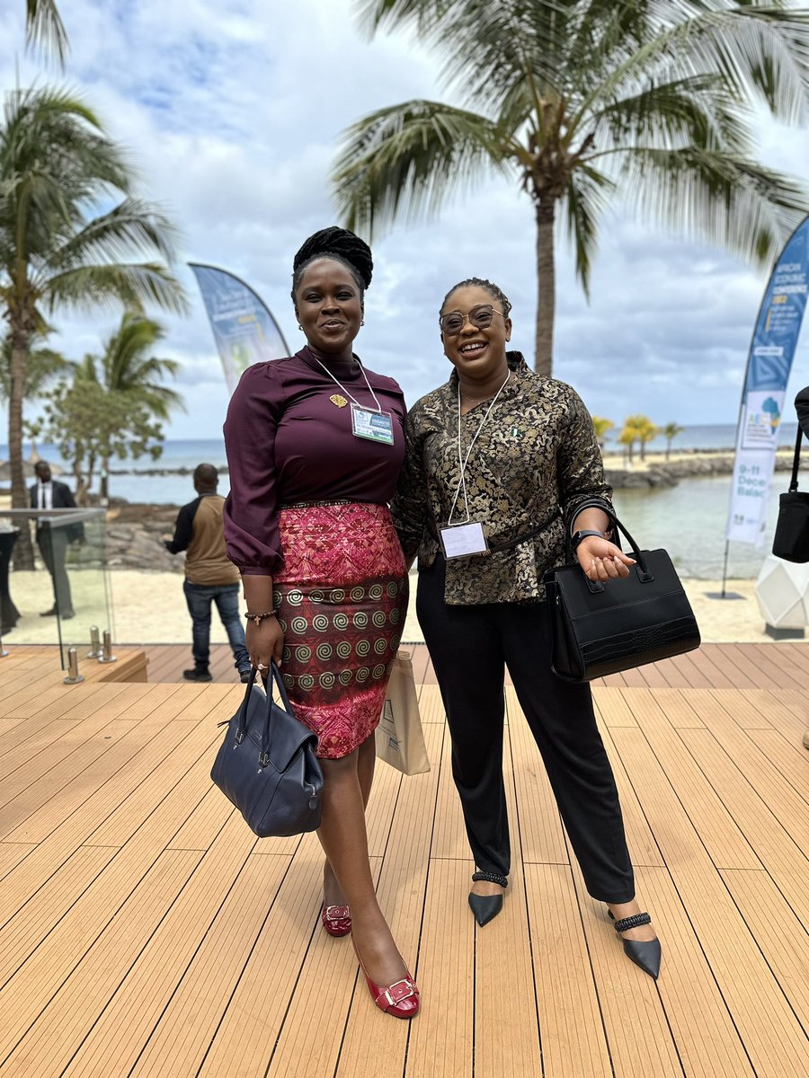 See who I bumped into at the #2022AEC in Mauritius:

The brilliant @Mmakeruch 
@csea_afric prodigy

She will presenting a paper tomorrow. Looking forward to it!

#ClimateAction 
#FutureSmartAfrica