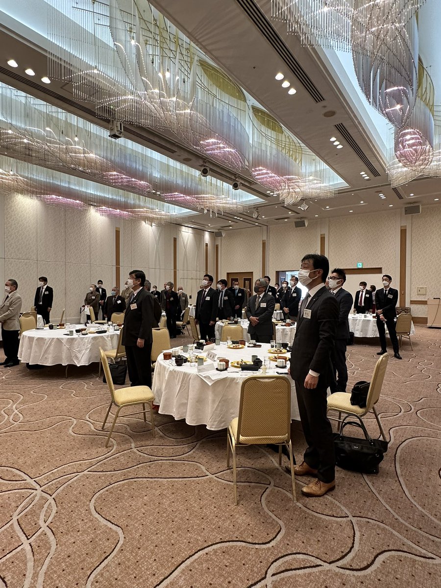 2535回　12月第2例会

本日も新しい仲間、筒井君の入会式でした。