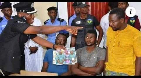 babaidris090's tweet photo. In case you need to know why the former IGP and Abba Kyari had a sad end, kindly attend one of the ongoing trials to know what played out after Offa Robbery and why @bukolasaraki's name was dragged over what he knows nothing about..
#OffaRobbery https://t.co/JSEt2YaTw9