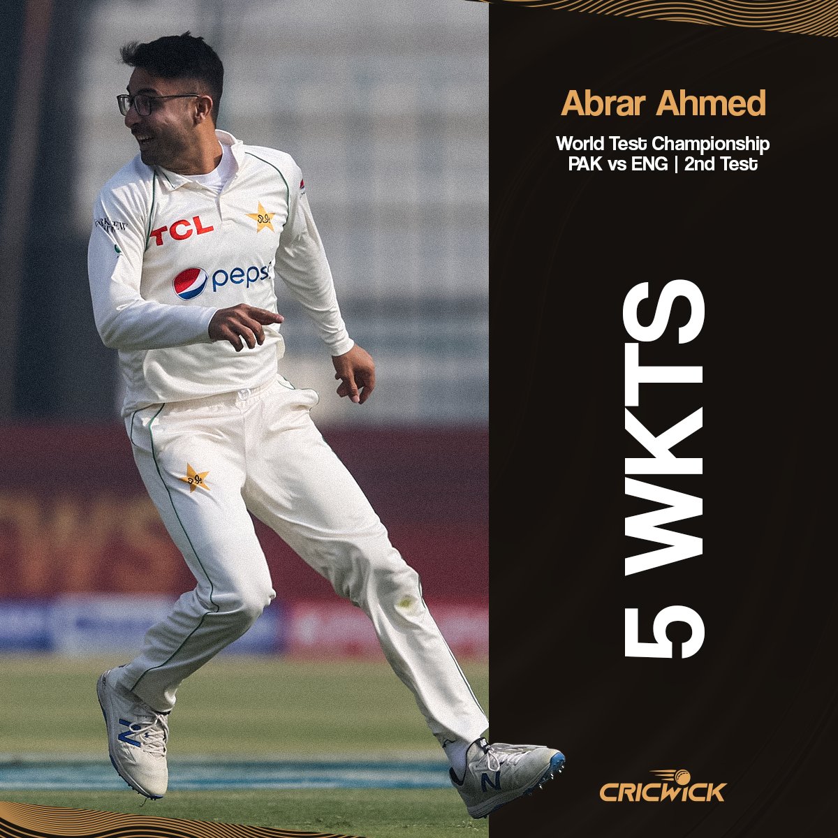 Cricwick's tweet photo. 5️⃣ 𝑾𝒊𝒄𝒌𝒆𝒕𝒔 🖐

Abrar Ahmed bags his maiden Test 5️⃣-fer in the first session of his career  👏

Live Scorecard 👉 https://t.co/bbOTAmF80y

#PAKvENG #WTC23 #TestCricket #CricketTwitter https://t.co/2LC7ov2sV3