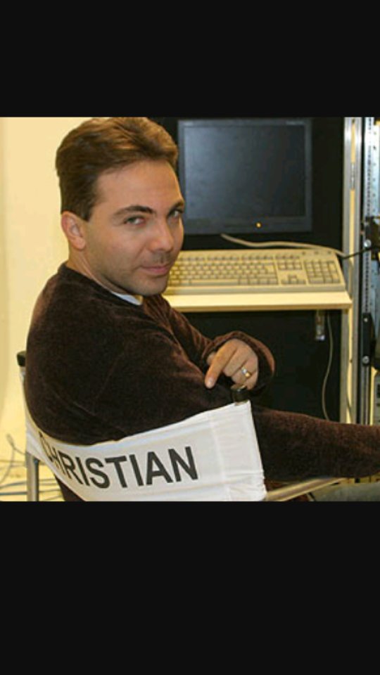 Hola amigos de <a href="/planetrojofmon1/">@planetrojofmonline</a> les dejo mi voto para
#CristianCastro y #Lucero con su canción #MeReviviste ♥️ para que sigan subiendo en el #Top18 muchas gracias🥰