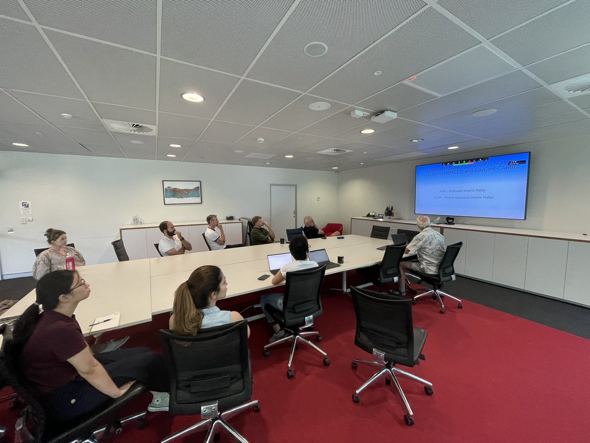 NaoyaTakedaAU's tweet photo. It was fantastic having Prof Bill Parton from @ColoradoStateU at @QUT Sustainable Agroecosystems group and working together on #DayCent-AU to model #Carbon cycling in Australian grasslands! A great start for further collaboration! https://t.co/2fXXZyE2eG