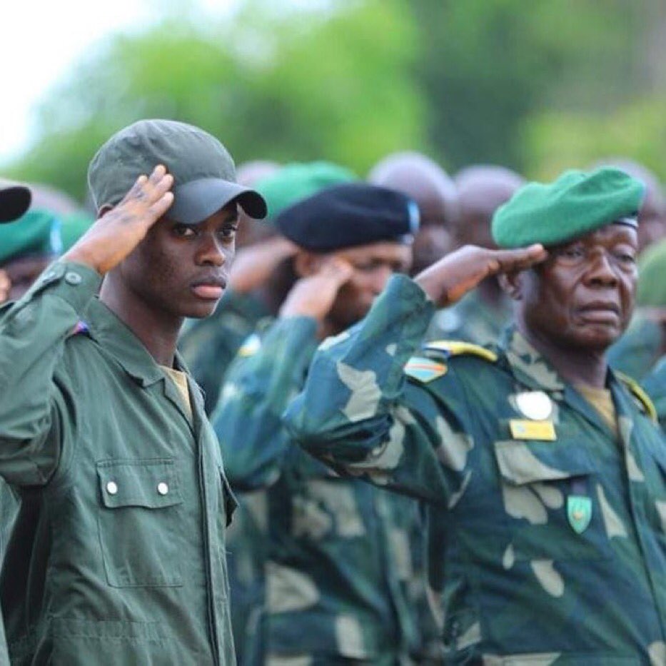 #RDC : J'aime❤️ bien cette image @FARDC_off <a href="/Presidence_RDC/">Présidence RDC 🇨🇩</a> plus question de brassage au sein de notre armée.