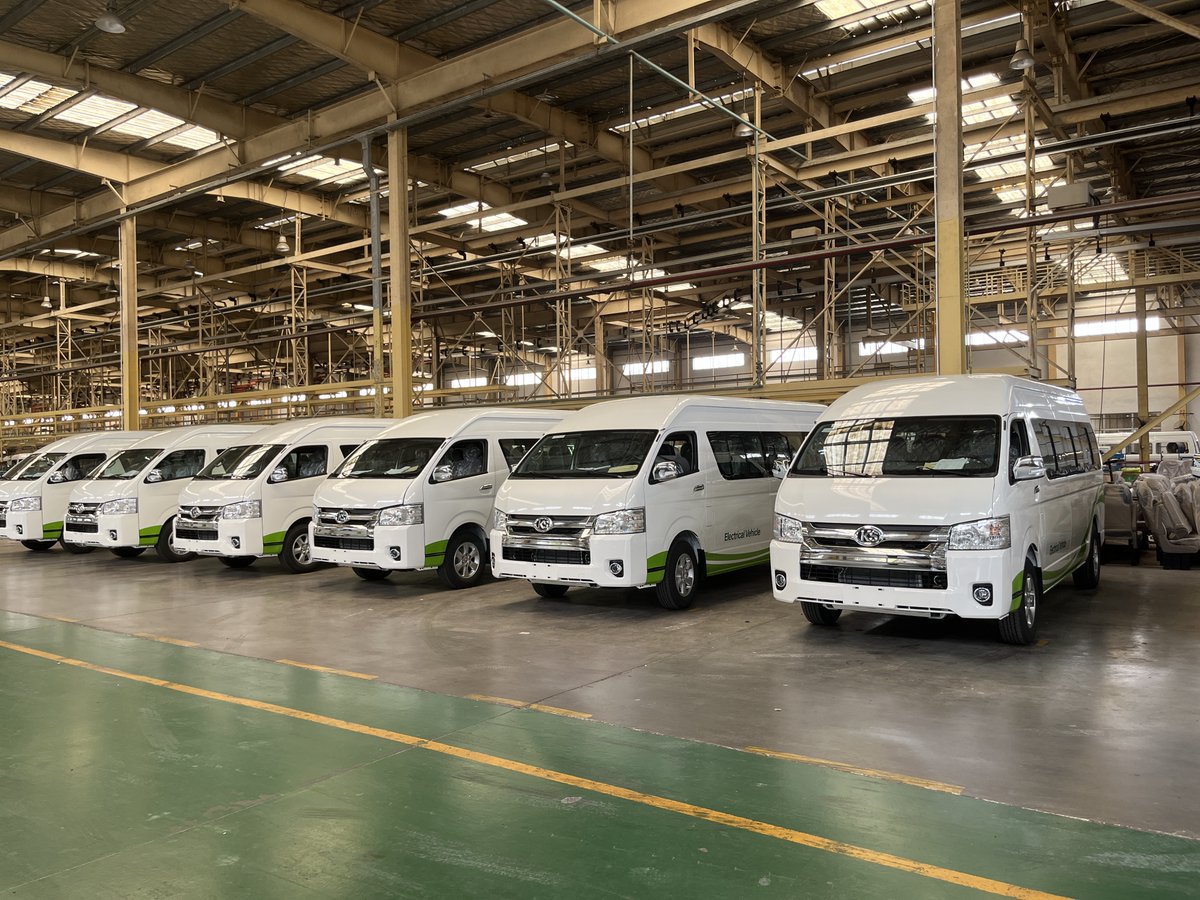 peng_harriet's tweet image. 1、Environmental protection and emission reduction, no noise, charging without rest, long range, full driving range of 350 km.
#passengervan
#fullsizevan
#23passengervan
#KASpassengervan