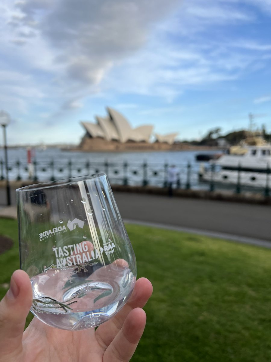 Alex Walker tweet media