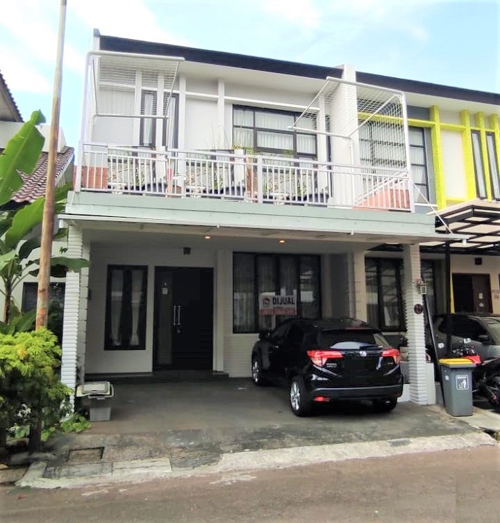 gudangsproperty's tweet photo. #RumahDijual  di #BintaroSektor9, PURI BINTARO

Spesifikasi :
Luas Tanah : 140 m2
Luas Bangunan : 158 m2
Kamar Tidur : 4+1 Kamar
Kamar Mandi : 3+1Kamar
Lantai : 2 Lantai
Listrik : 4.400 Watt
Sertifikat : SHM
Harga : Rp 3 M
Cara Bayar : CASH / KPR

#JualRumah #PuriBintaro https://t.co/r44i6FtsXg