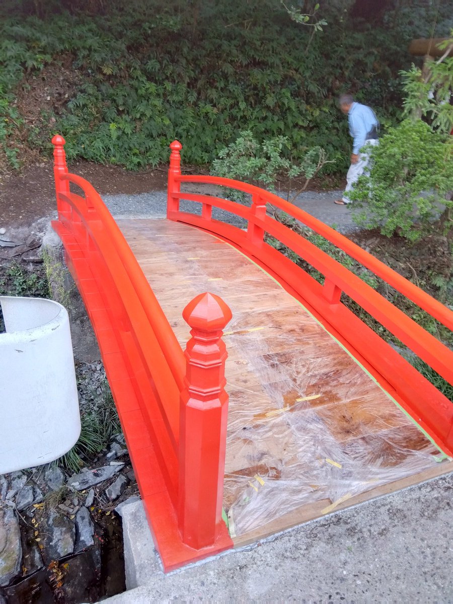 kouhei2708's tweet image. 対馬に来たら観てほしい
２３００年の歴史、神社仏閣の起源、天皇陛下の代替わりの亀卜神事神事が、毎年執り行われる唯一の場所です。🙇
　#対馬　#豆酘　#雷神社　#太鼓橋