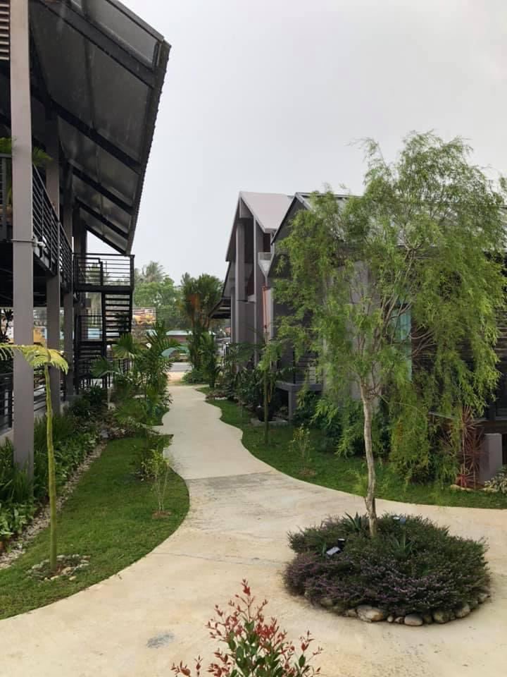 RajaCuti's tweet photo. Boleh hirup angin segar dan menikmati pemandangan yg cantil kt sini !📍Villa Paddy, Kampung Bukit Hantu, Langkawi

credit : @ jjomlangkawi - tt 

#RCLocalSecret #RC #RajaCuti #cuticuti #cuticutimalaysia #langkawi  #jjcmkl #jjcm #englishstyle #malaysia https://t.co/Z3zp8VHAdi
