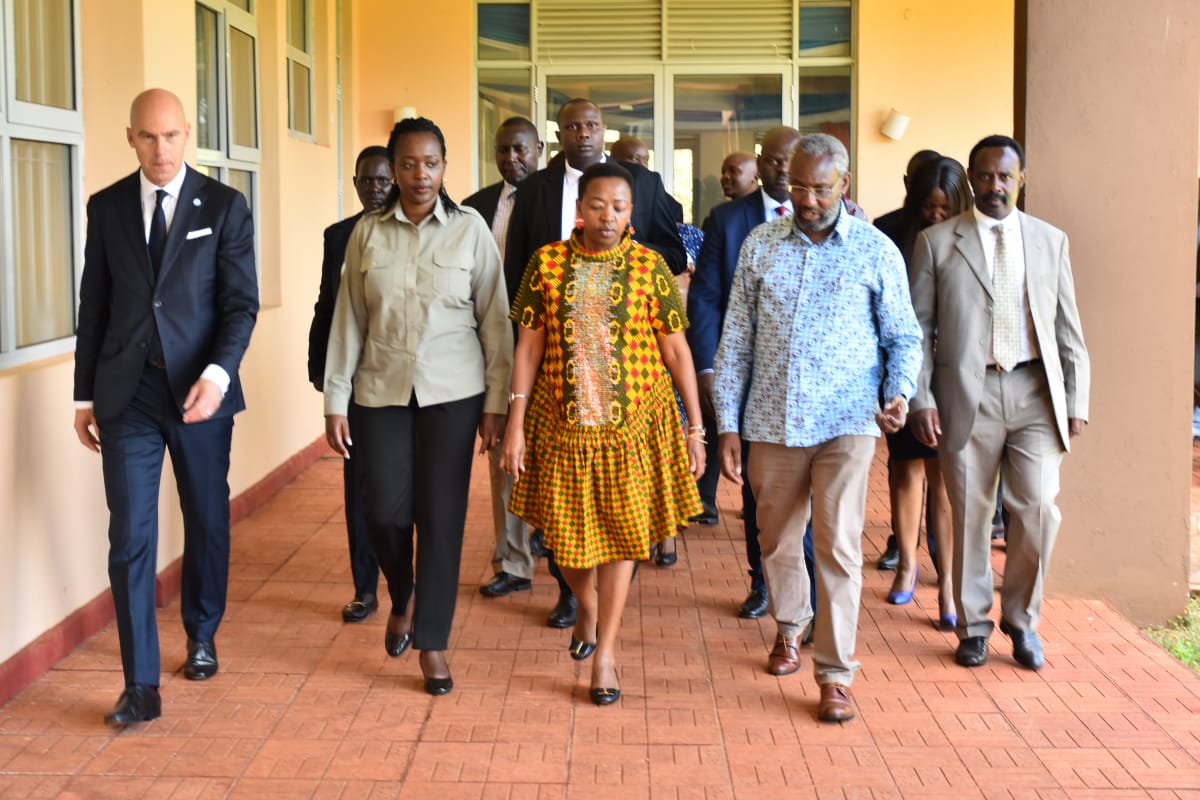 At Wangari mathai institute for peace and environment studies, Nairobi, first lady, her excellency Madam Rachel Ruto placing a mark on supporting Kenyan Adaptation leadership.
#PostCOP27 #WeAreUoN
@uonbi @acwambui3 @debienikol @JosphineMulwa @IanMakau10 @weruthegetha