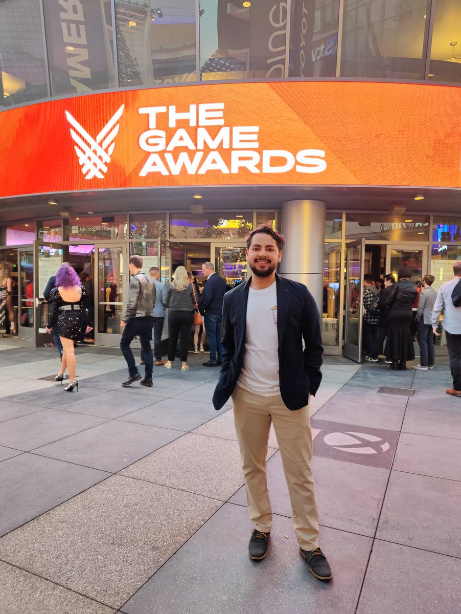 RodrigoFerzuli's tweet image. Such a great night 🏆. 
Thank you @thegameawards for the invitation! Love being part of the #FutureClass project 🙌 @emily_bouchoc @geoffkeighley. #TheGameAwards