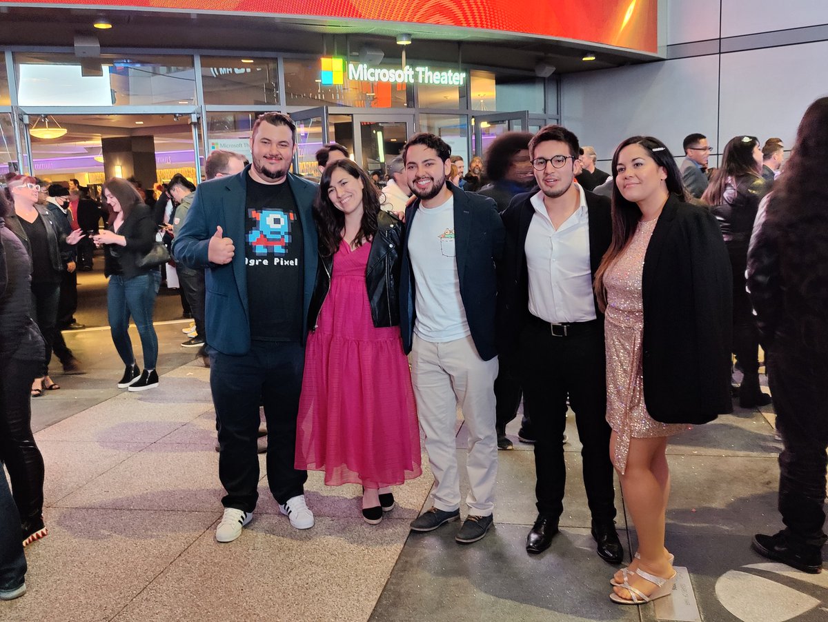 RodrigoFerzuli's tweet image. Such a great night 🏆. 
Thank you @thegameawards for the invitation! Love being part of the #FutureClass project 🙌 @emily_bouchoc @geoffkeighley. #TheGameAwards