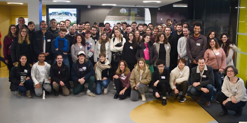 ProjetGeoPlaNet's tweet image. Last event of the Partnership project: School on habitability in the solar system and beyond, with 70 students from @FacSciencesNtes @NantesUniv @univUda @UniPadova @UnivdeCoimbra @UPorto. Lectures, field trip, VR workshops with @VR2Planets and groups projects. @EUErasmusPlus
