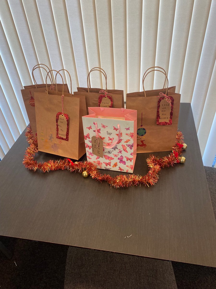 FYiBlackpool6th's tweet photo. Staff and students @BlackpoolSixth 
Have you found one of the Secret Santa book drop bags yet? Take one home, read the book and pass it on. Scan the bar code inside and tell us what you think. @Literacy_Trust #GetBlackpoolReading #readingforpleasure https://t.co/YcEnigF19C