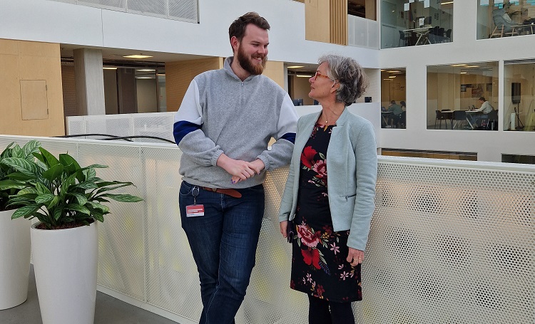 “Diversiteit is geen vraagstuk of opgave, het is iets om te waarderen” - Chris Hijmissen en Mieke Braadbaart van de #HU vertellen over hun plannen om de #ICT opleidingen diverser te maken. social.hu.nl/3h6ialv #paarsevrijdag