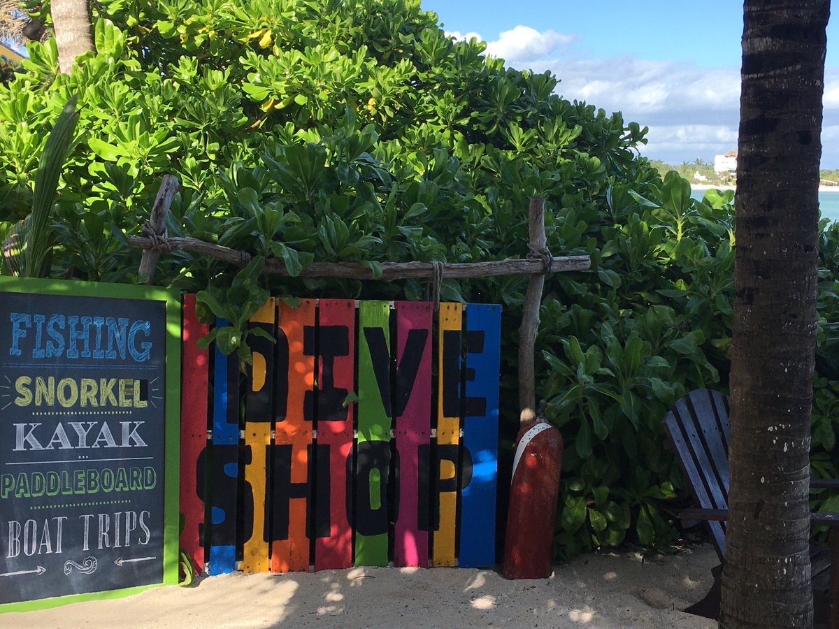 We love the fun, colorful signs all over Riviera Maya.