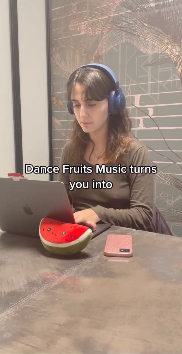 DanceFruitsHQ's tweet photo. Dance Fruits Music turns you into...😎 Comment down below which one you are #MelonArmy #comedy #dancefruits #dance #dancemusic #meme #trending #viral https://t.co/C4ymtRAbif