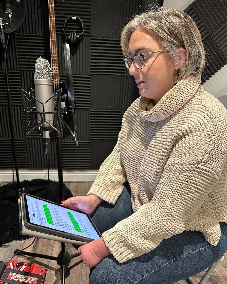 accessercise's tweet photo. Ever wondered who are the voices behind our exercises? Meet Becky Porte and Chris Rattenbury, who do all the voiceovers for the exercises in the app! #accessercise #fitnessapp #voiceovers #disability #inclusion https://t.co/YZshGhmHRj