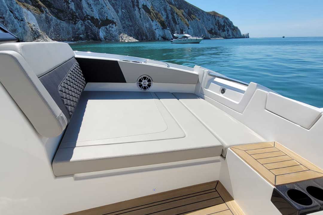 Take a closer look at the Aquila 32 Sport, supplied by Aquila Boats UK this boat has 2x300hp Mercury Verado outboards providing speed with stability in this sporty catamaran.. postly.app/1hKf #aquila #aquilaboats #aquila32sport #aquilaboatsuk <a href="/aquilaboatsuk/">Aquila Boats UK</a>