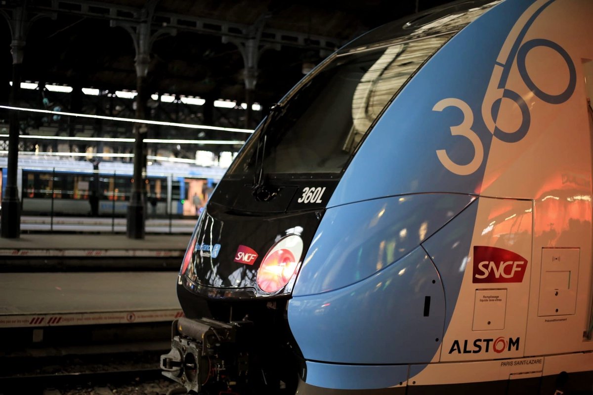 Actu_Transilien's tweet image. 🚊 Arrivée de la 360e et dernière rame du Francilien (ou #NAT ou #Z50000) en @iledefrance.
L&apos;occasion de retracer l&apos;histoire de ce matériel incontournable des déplacements ferroviaires #MassTransit et indissociable de @SNCFVoyageurs &amp;amp; @IDFmobilites [1/11]